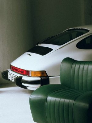 Vinatage_Porsche_Carrera